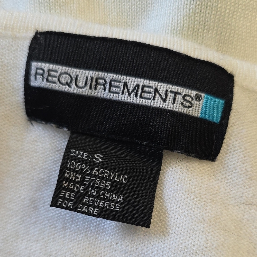 Requirements Shirt Sleeve Argyle Sweater V Neck - Picture 7 of 8